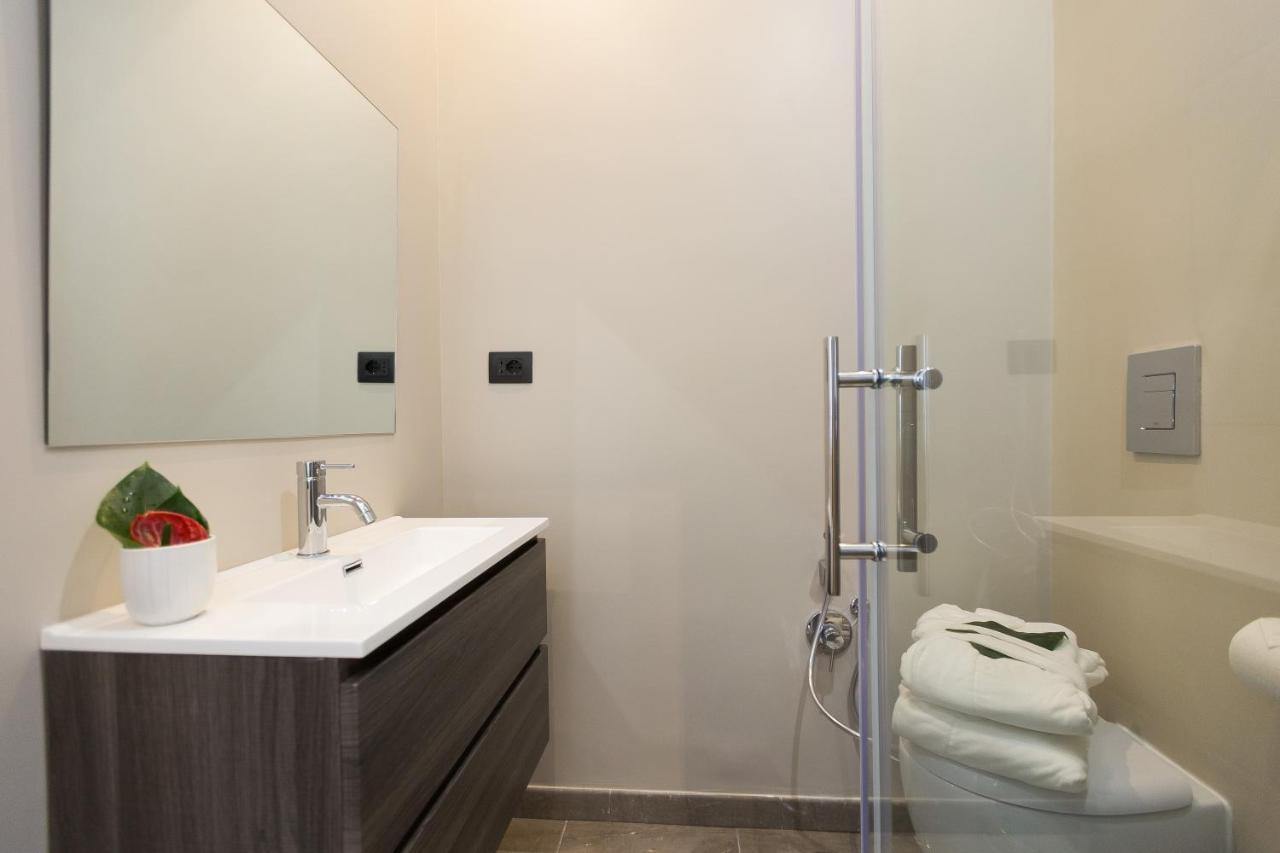 126 Gracchi Suites Rome Bagian luar foto